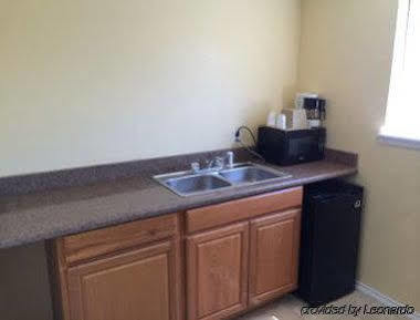 Executive Inn & Kitchenette Suites-Eagle Pass Exterior photo