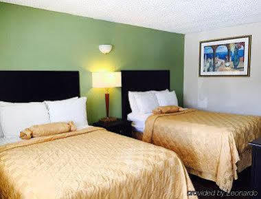 Executive Inn & Kitchenette Suites-Eagle Pass Exterior photo